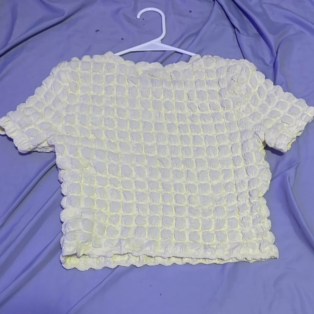 Women's White Textured Top